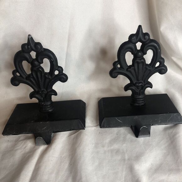Set Of 2 Vintage Metal Stocking Holder Black Weighted 5” CUTE!! - Picture 5 of 16